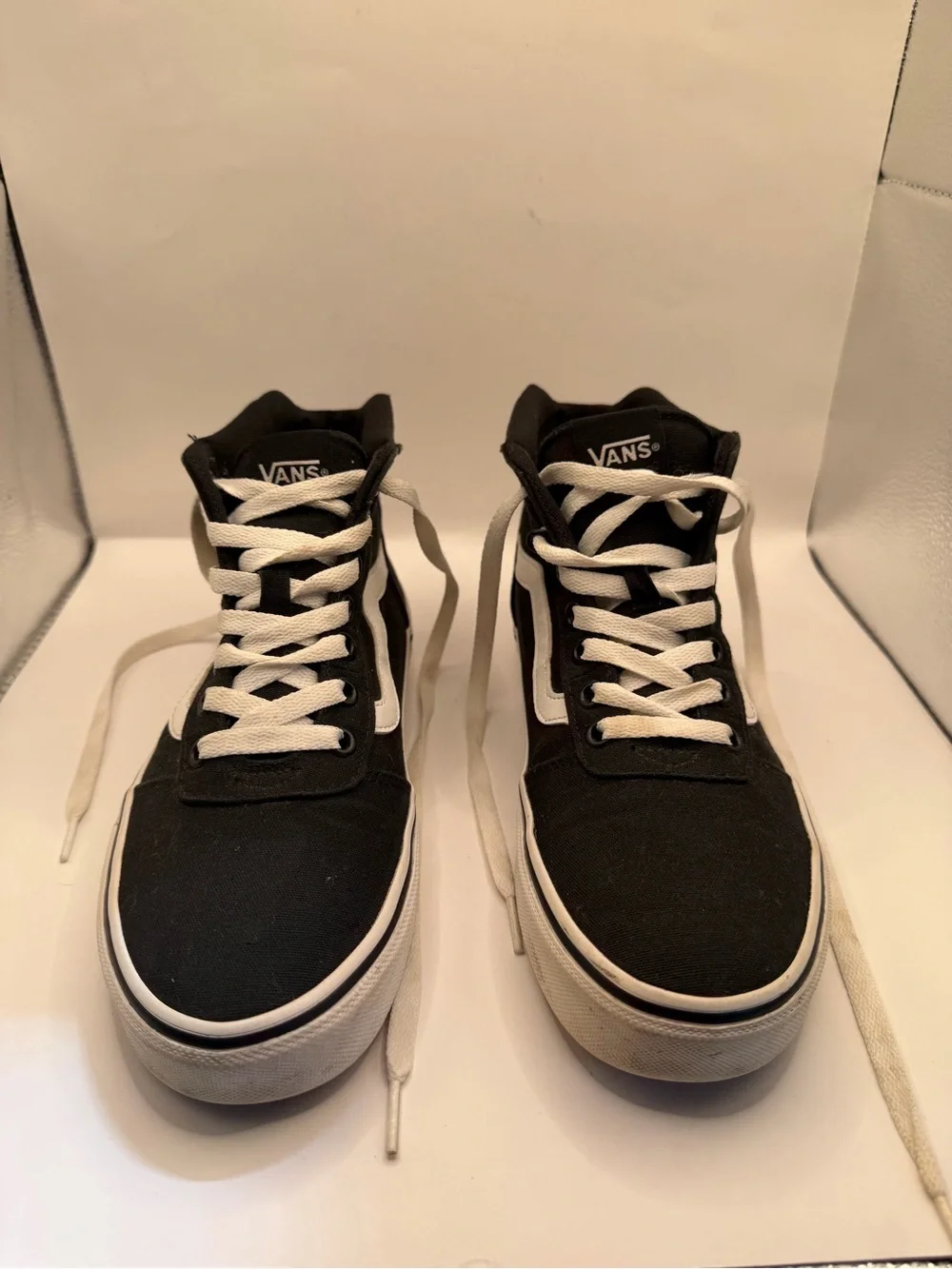 Vans Sk8-Hi Black White High Top Sneakers Women’s Size 8.5 Canvas